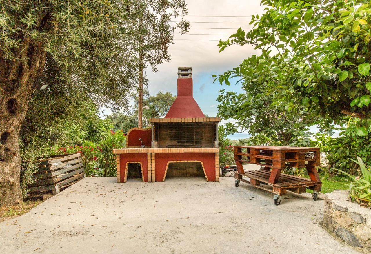 Alesti House With Garden And Private Beach Access Бенитсес Экстерьер фото