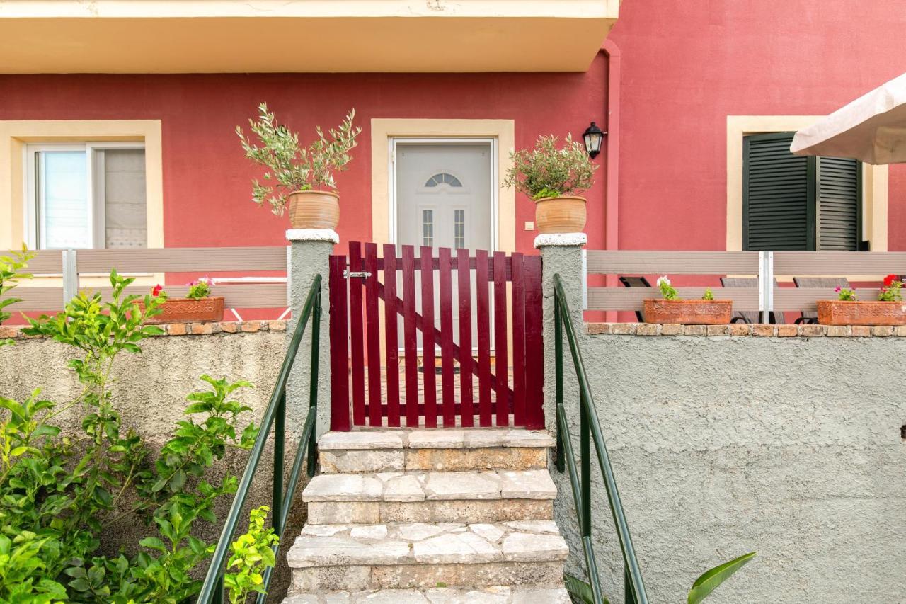 Alesti House With Garden And Private Beach Access Бенитсес Экстерьер фото